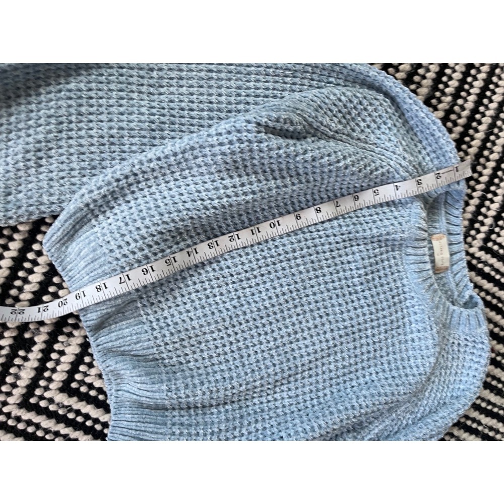 Altar'd State Womens Blue Chenille Waffle Knit Crewneck Sweater Size M Pullover - Picture 4 of 8